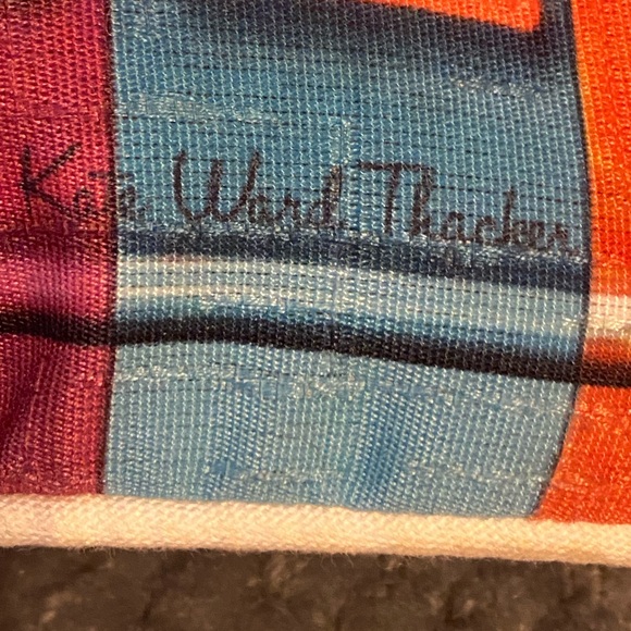 Accent pillow - Picture 3 of 3